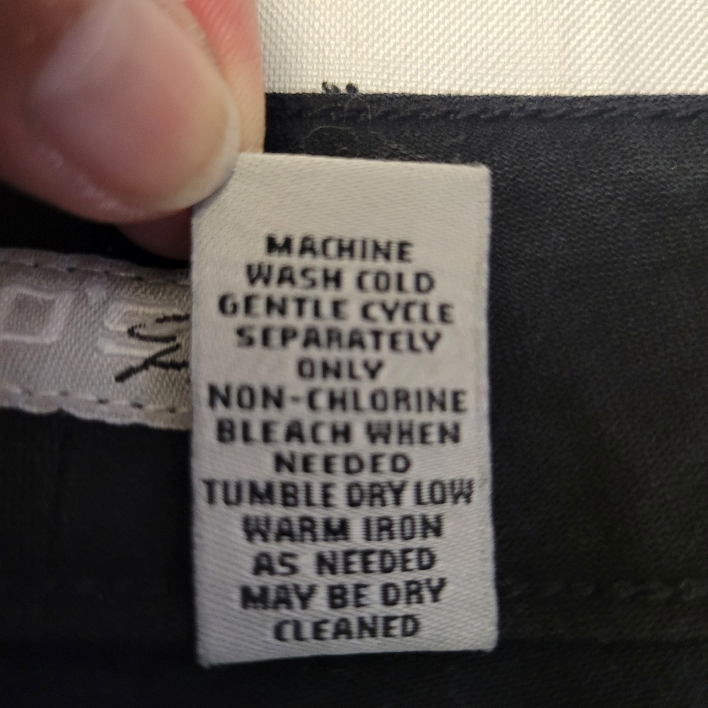 Chico’s Platinum Jeans Black Chico's Size 2.5 Reg (L) - Picture 8 of 9